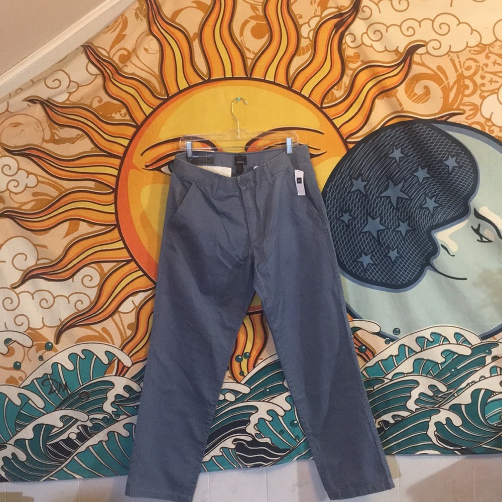 Gap lived in relaxed32&32 NWT